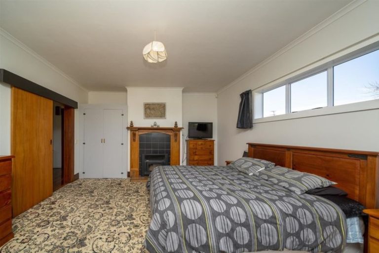 Photo of property in 9 Lupton Street, Waverley, 4510