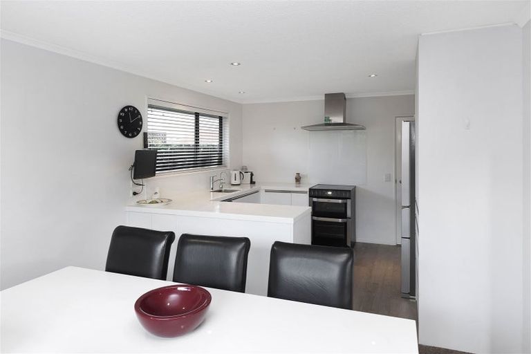 Photo of property in 1/31a Lansbury Avenue, Strowan, Christchurch, 8052