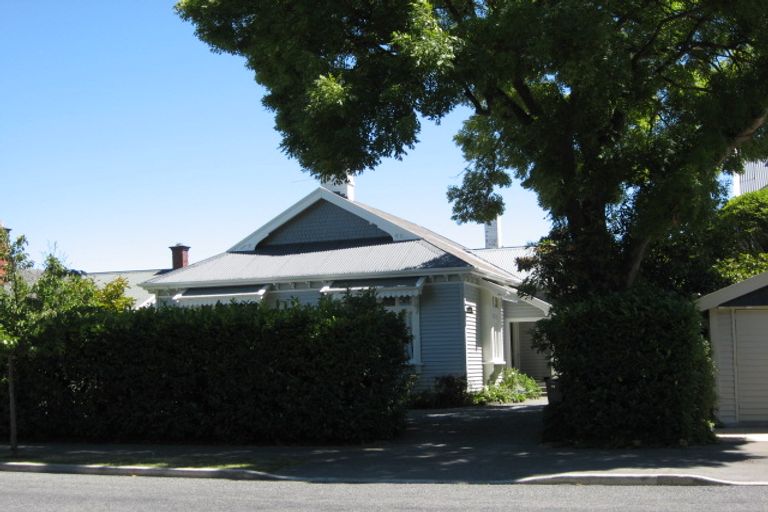 Photo of property in 19 Merivale Lane, Merivale, Christchurch, 8014