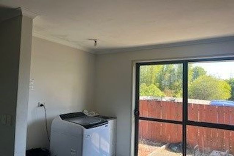 Photo of property in 2 Amsterdam Place, Avondale, Auckland, 0600
