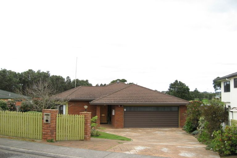 Photo of property in 16 Chatswood Grove, Fitzroy, New Plymouth, 4312
