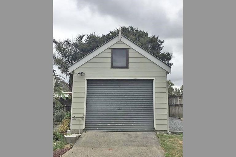 Photo of property in 50 Redcrest Avenue, Red Hill, Papakura, 2110