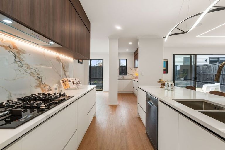 Photo of property in 29 Catalina Avenue, Rosehill, Papakura, 2113