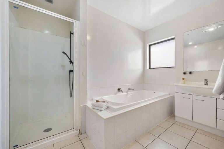 Photo of property in 42b Rodney Street, Howick, Auckland, 2014