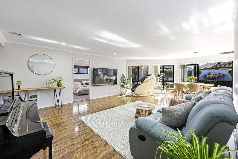 Photo of property in 4 Shankill Place, East Tamaki, Auckland, 2013