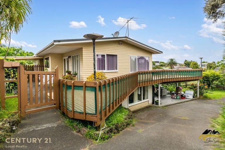 Photo of property in 11 Miramar Place, Pakuranga, Auckland, 2010