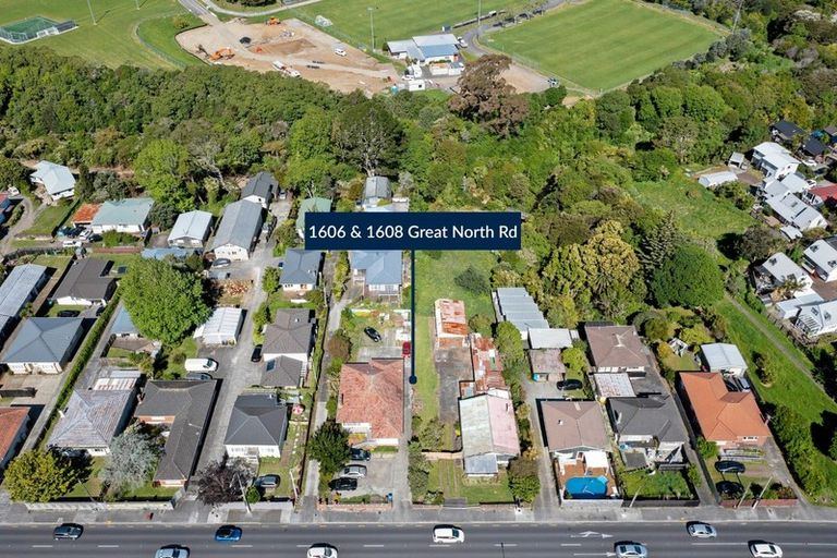 Photo of property in 1608 Great North Road, Waterview, Auckland, 1026