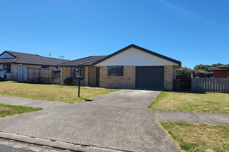 Photo of property in 49 Cyclamen Road, Mangere, Auckland, 2022