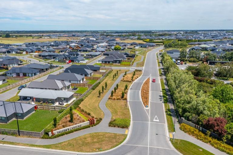 Photo of property in 31 Vista Crescent, Maoribank, Upper Hutt, 5018