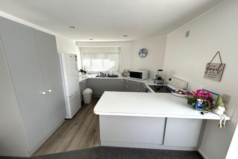 Photo of property in 3/55 Scenic Drive, Hillpark, Auckland, 2102