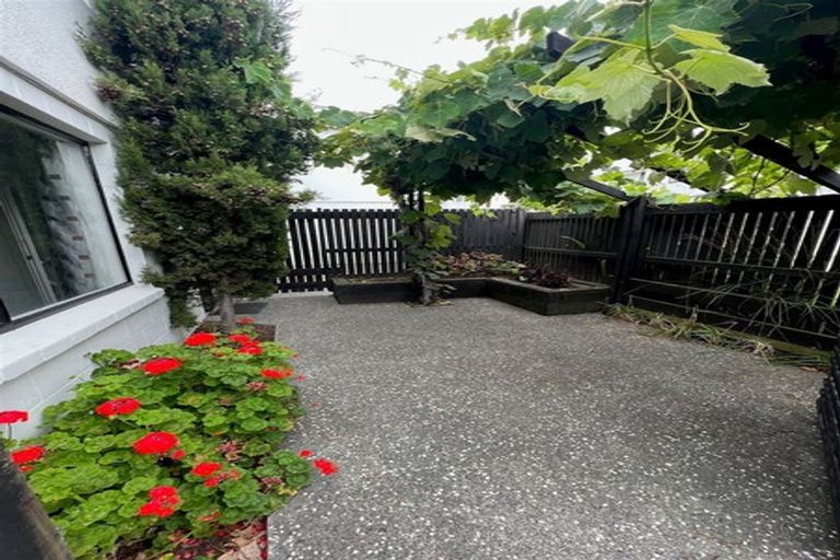 Photo of property in 6/544 Barbadoes Street, Edgeware, Christchurch, 8013