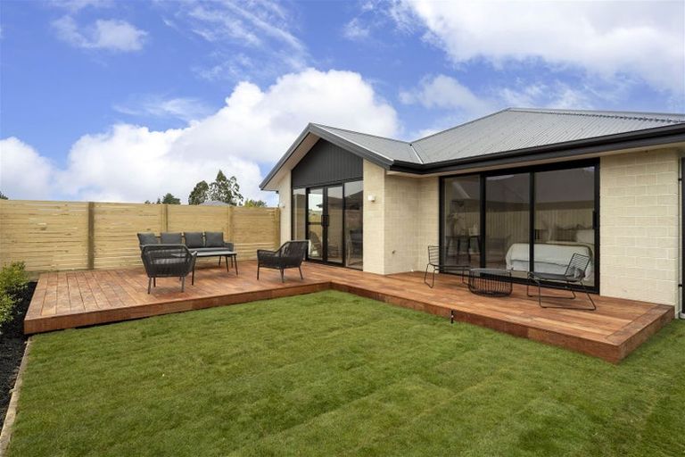 Photo of property in 39 Russell Lilley Drive, Rolleston, 7614