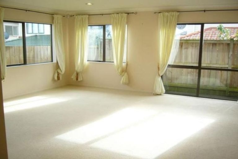 Photo of property in 15 Janway Avenue, Flat Bush, Auckland, 2016