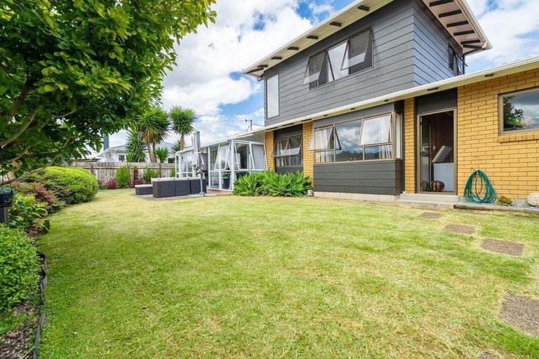 Photo of property in 12 Third Avenue, Avenues, Whangarei, 0110