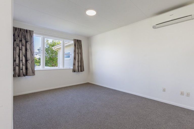Photo of property in 6a White Street, Taradale, Napier, 4112
