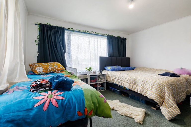 Photo of property in 19 Keats Crescent, Enderley, Hamilton, 3214