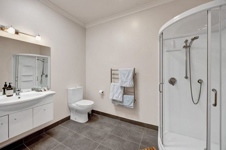 Photo of property in 630 South Road, Omata, New Plymouth, 4374