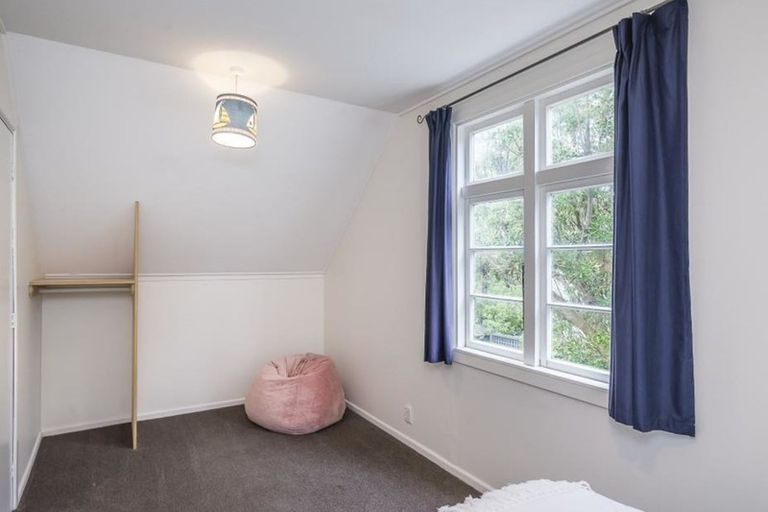 Photo of property in 51 Renown Road, Raumati South, Paraparaumu, 5032