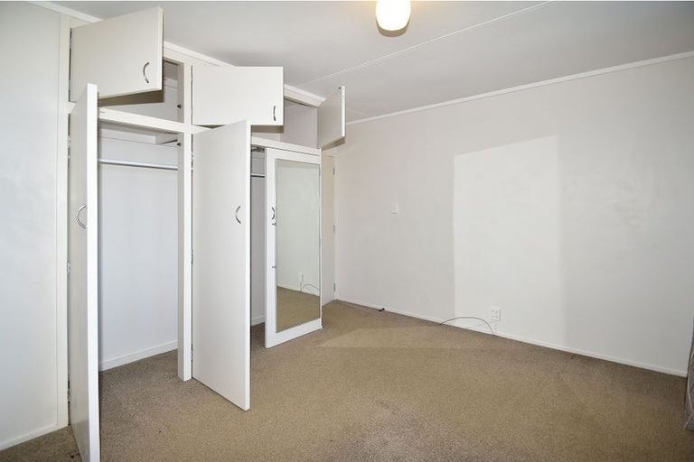 Photo of property in 27 Wallace Road, Ranui, Auckland, 0612