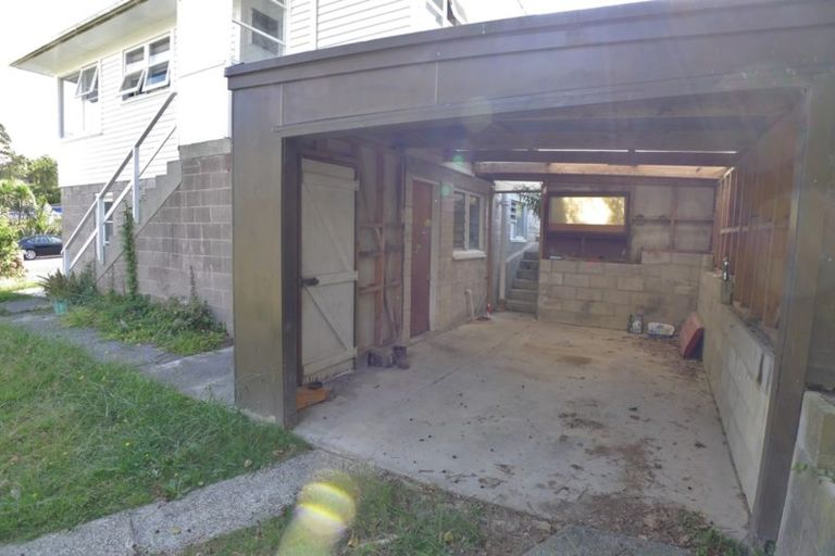 Photo of property in 20 Kenmure Avenue, Forrest Hill, Auckland, 0620