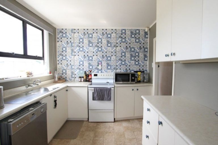 Photo of property in 42 Tararua Street, Pahiatua, 4910