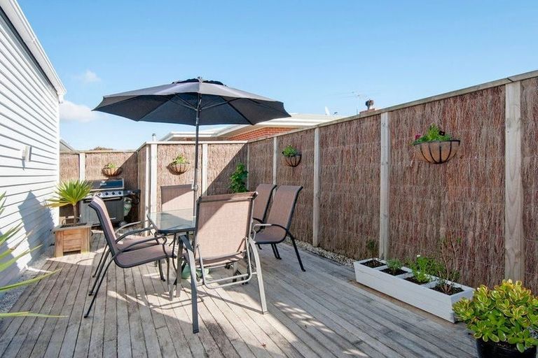 Photo of property in 37 Garden Road, Avalon, Lower Hutt, 5011