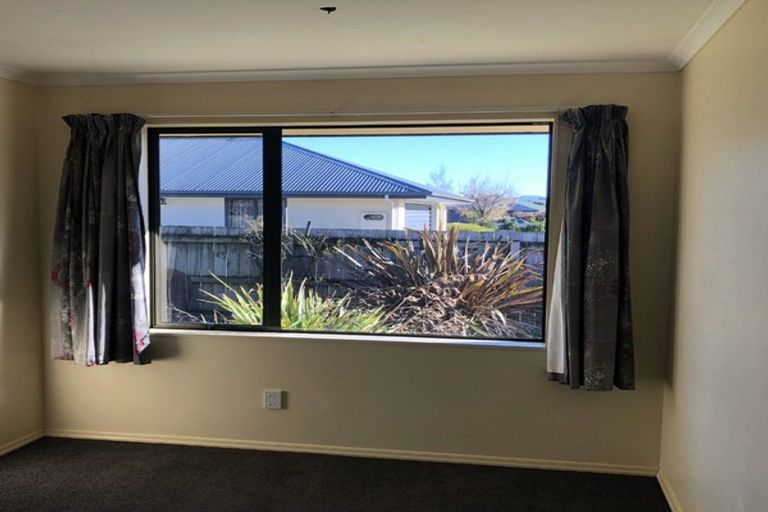 Photo of property in 10 Longfields Road, Brightwater, 7022