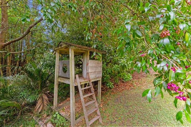 Photo of property in 2395 State Highway 1, Brynderwyn, Maungaturoto, 0587