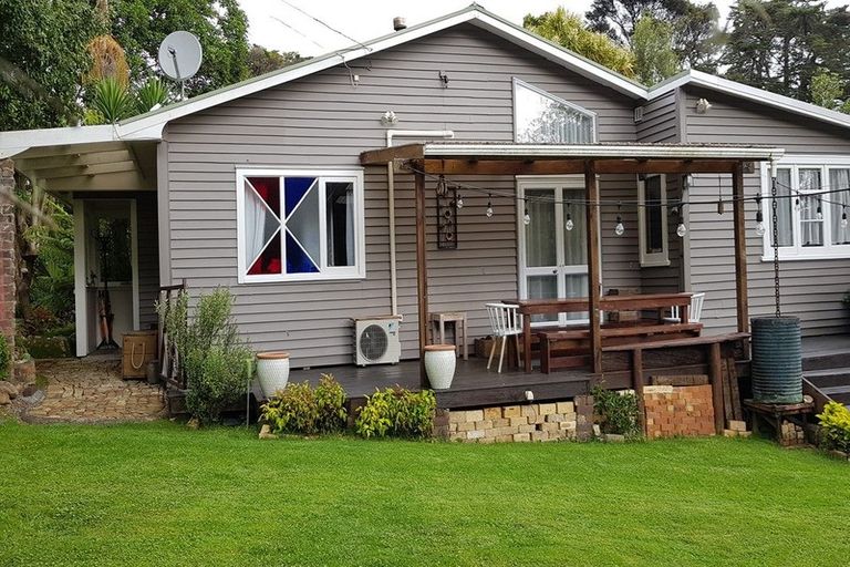 Photo of property in 425 Driving Creek Road, Coromandel, 3506