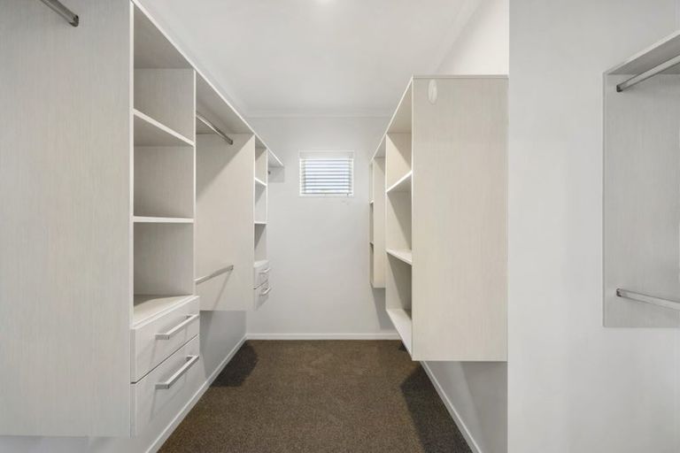 Photo of property in 17 Witton Place, Schnapper Rock, Auckland, 0632