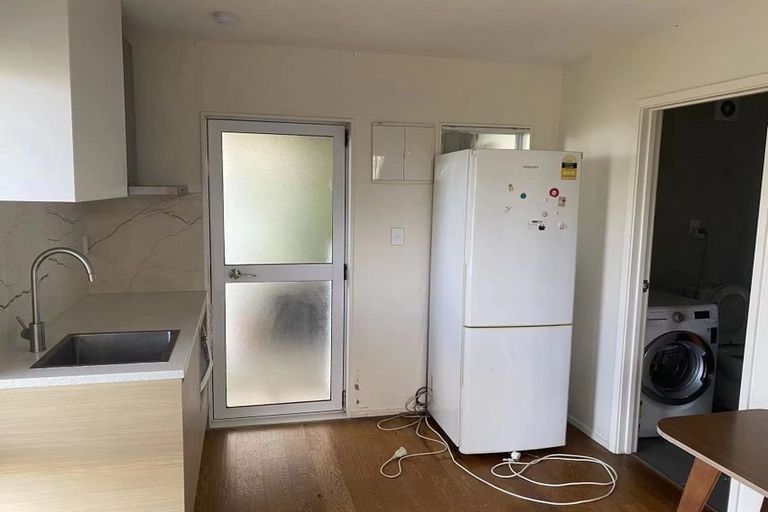 Photo of property in 1/11 Strid Road, Te Atatu South, Auckland, 0610