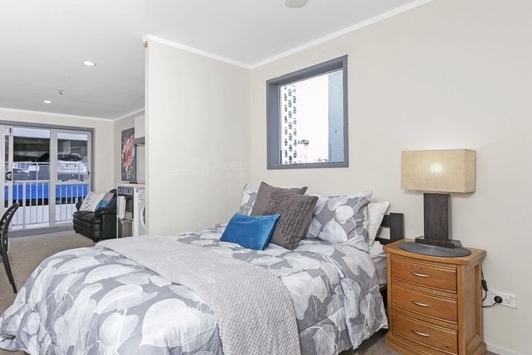 Photo of property in Waldorf Bankside Apartments, 4e/8 Bankside Street, Auckland Central, Auckland, 1010
