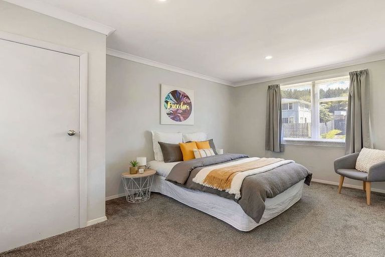 Photo of property in 38 Cardiff Crescent, Cannons Creek, Porirua, 5024