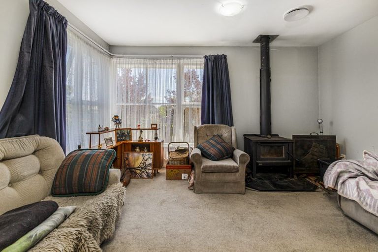 Photo of property in 11 Mattingley Street, Aranui, Christchurch, 8061