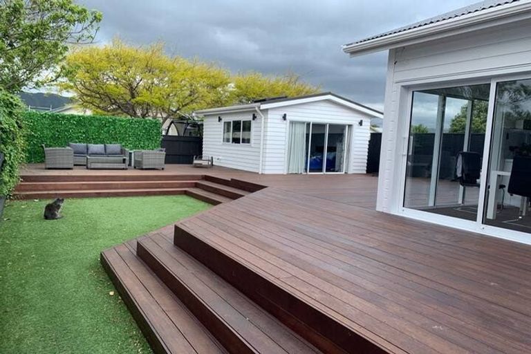 Photo of property in 10 Plunket Avenue, Petone, Lower Hutt, 5012