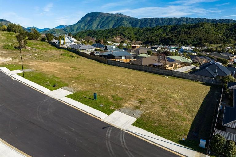 Photo of property in 24 Tui Drive, Picton, 7220