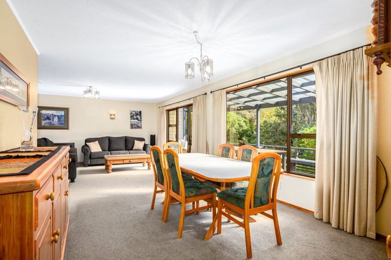 Photo of property in 12 Exploration Way, Whitby, Porirua, 5024
