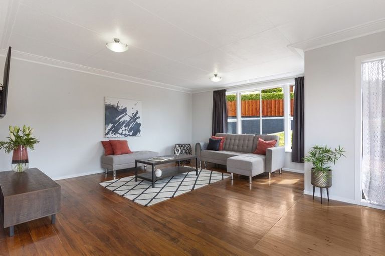 Photo of property in 25 Hanlon Street, Halfway Bush, Dunedin, 9010