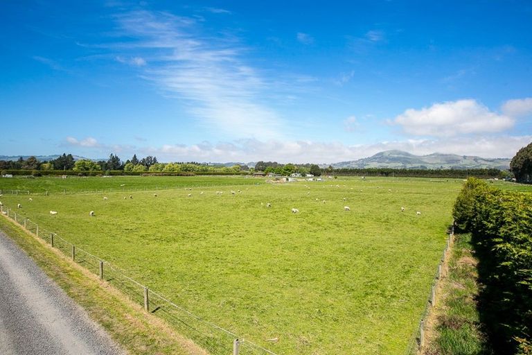 Photo of property in 323 Riccarton Road West, Mosgiel, 9092