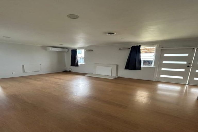 Photo of property in 34 Beaumonts Way, Manurewa, Auckland, 2102