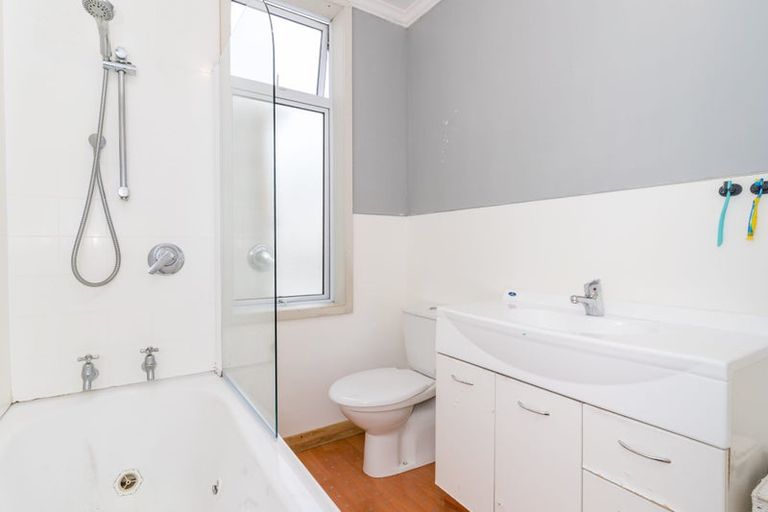 Photo of property in 32 Poole Street, Kaitangata, 9210