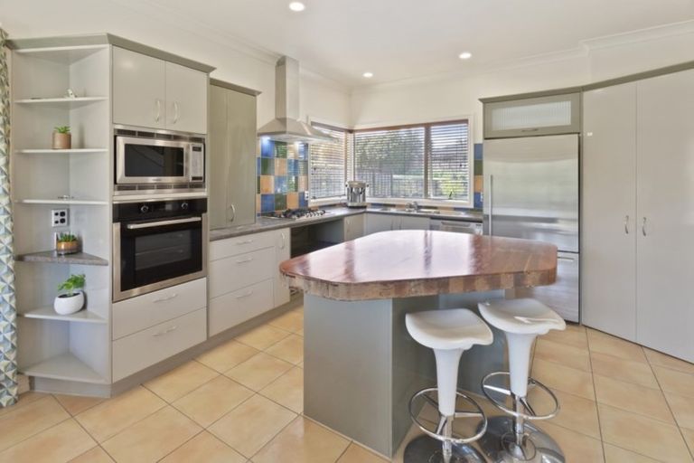 Photo of property in 200 Charles Prevost Drive, The Gardens, Auckland, 2105