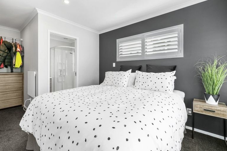 Photo of property in 14 Buddle Road, Wallaceville, Upper Hutt, 5018