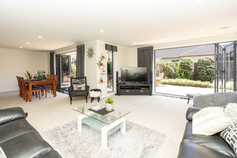 Photo of property in 1 San Clemento Way, Rototuna, Hamilton, 3210