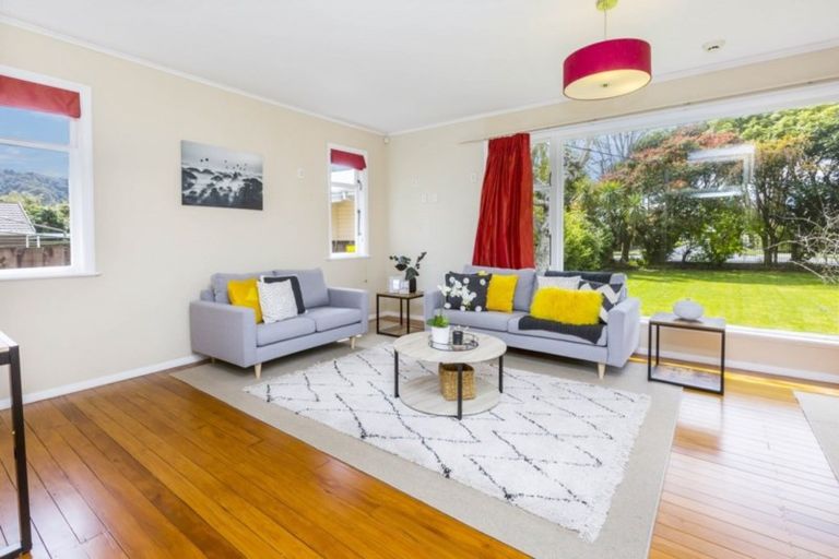 Photo of property in 13 Tararua Street, Trentham, Upper Hutt, 5018