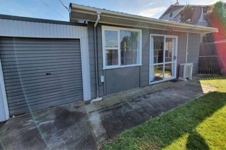 Photo of property in 27b Karewa Street, Castlecliff, Whanganui, 4501