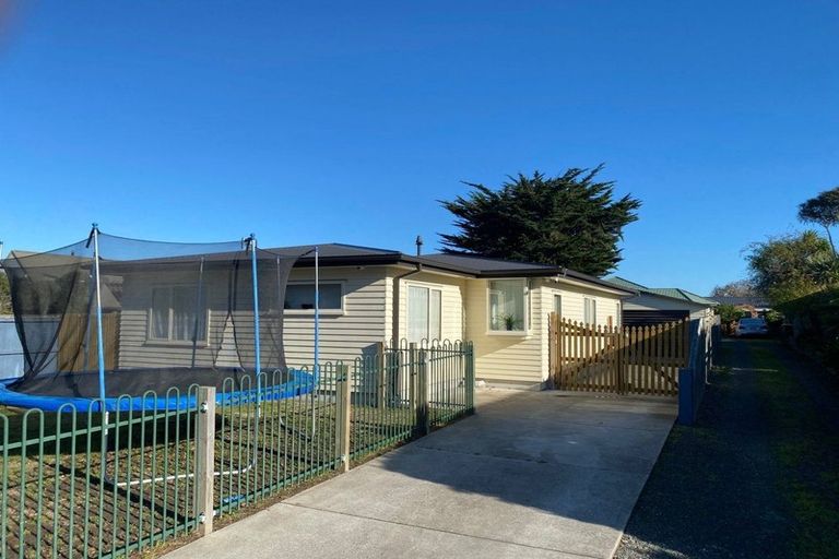 Photo of property in 200 Keyes Road, New Brighton, Christchurch, 8083
