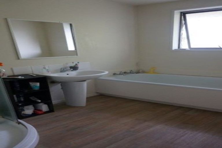 Photo of property in 1/35 Juniper Place, Burnside, Christchurch, 8053