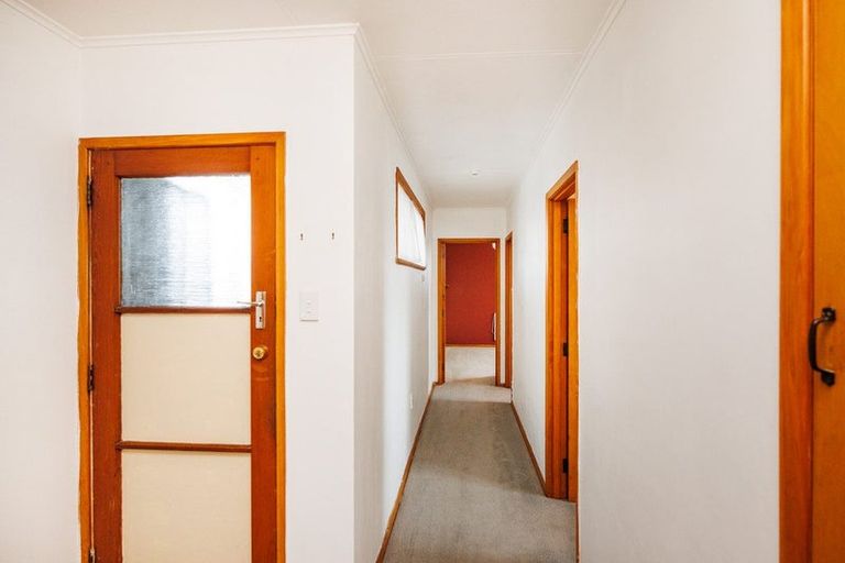 Photo of property in 6 Churchill Avenue, Feilding, 4702