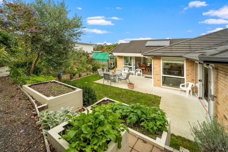 Photo of property in 100 Ferry Road, Arkles Bay, Whangaparaoa, 0932